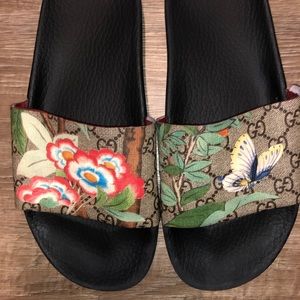 Gucci flip flops